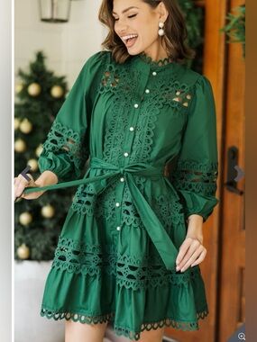 NWT Large Emerald Green Lace-Trim Fit & Flare Dress with Tie Waist